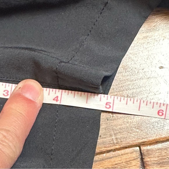 Nike Women’s Athletic Dri-Fit Black Shorts Medium - Picture 3 of 8